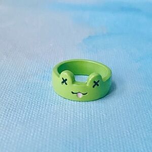 Chunky Green Frog Resin Ring Size 7.25